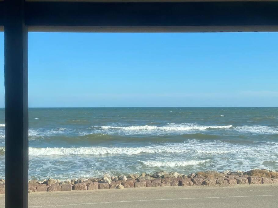 Beach House With Ocean View Surfside Beach Luaran gambar