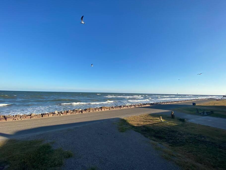 Beach House With Ocean View Surfside Beach Luaran gambar